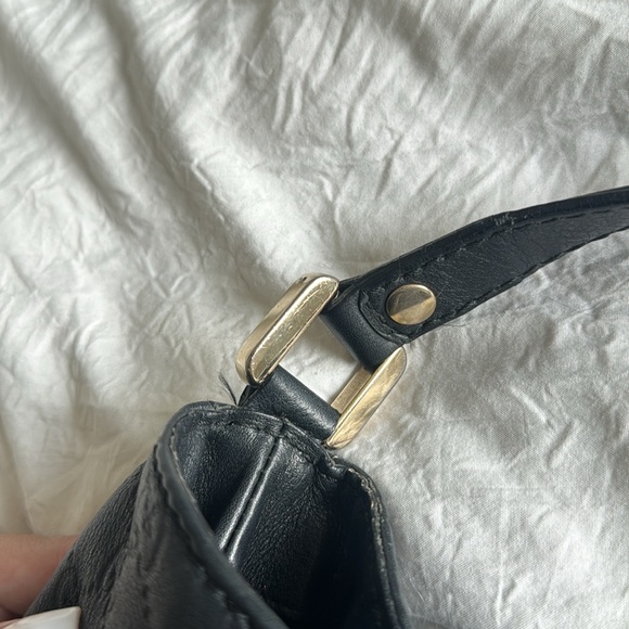 Gucci GG Signature Ladies Hobo - Picture 8 of 12